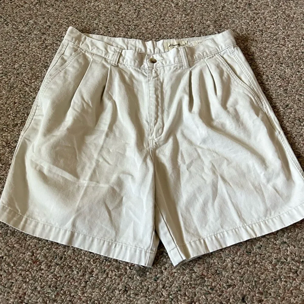 Eddie Bauer Men’s Khaki Shorts Classic Fit